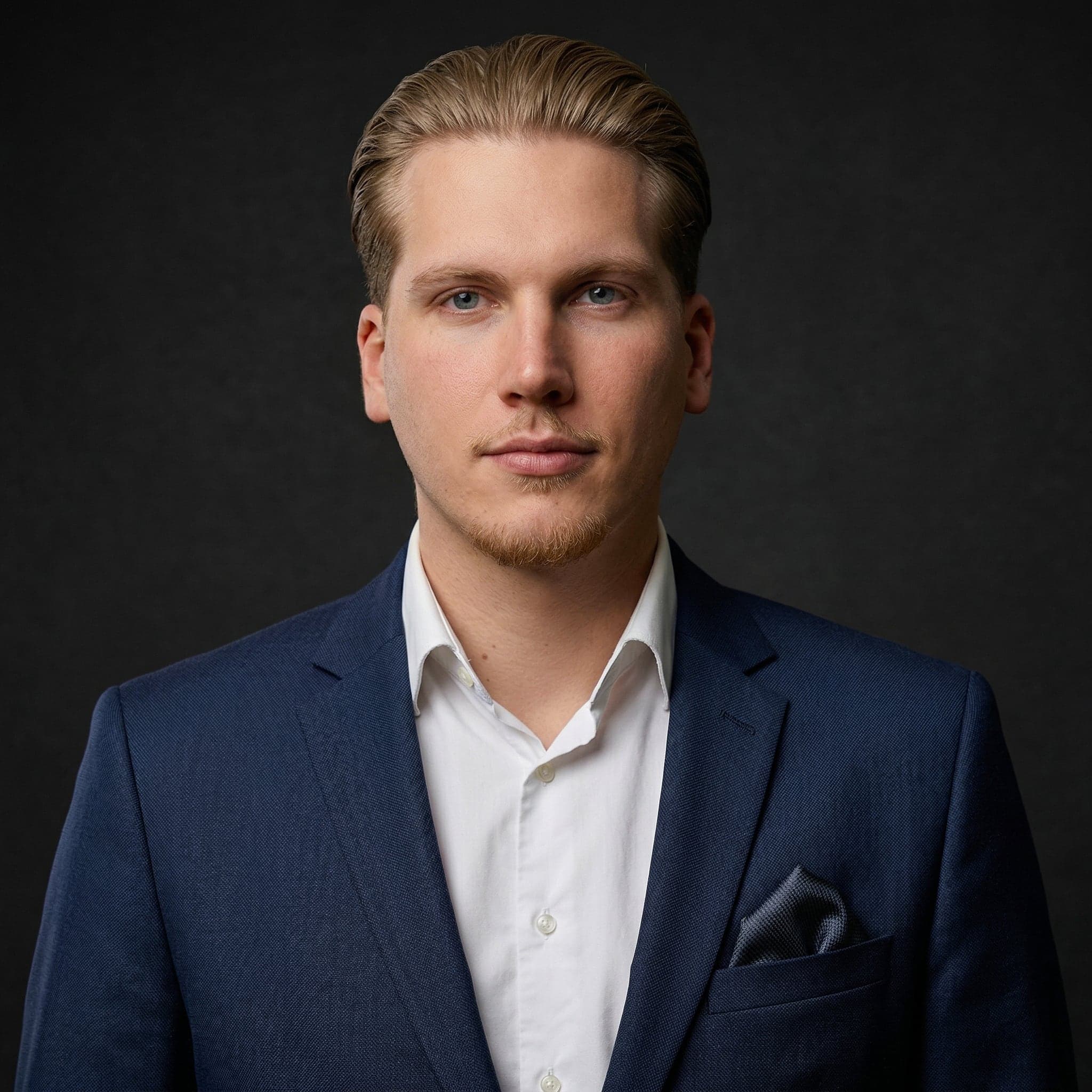 Porträt Niklas Probst, Support Vermietung & Verkauf bei Carat Immobilien