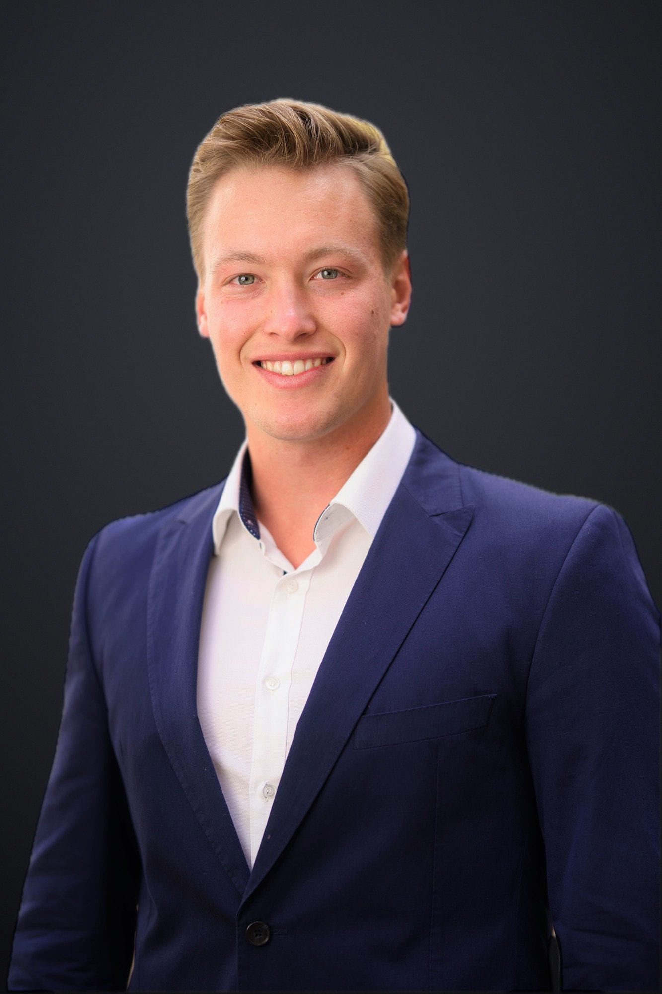 Porträt Tom Weissenborn, Vermietung Gewerbe bei Carat Immobilien